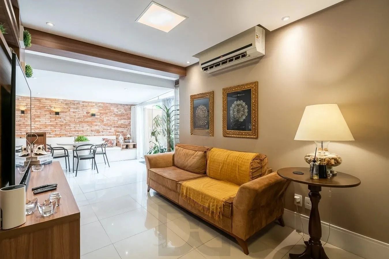 Apartamento Garden 3 dorm, semimobliado com Pátio no Bairro Santana — foto 2