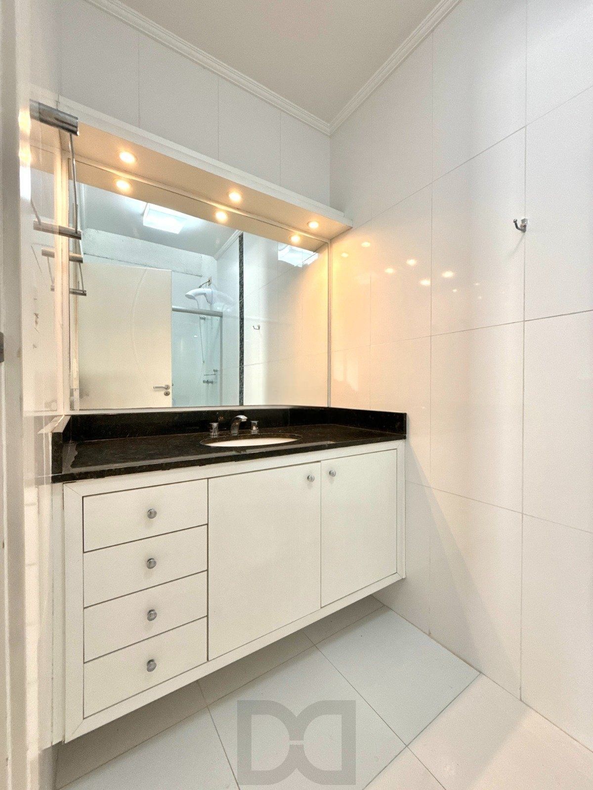 Casa com 3 Suítes e 3 Vagas no Bairro Vila Ipiranga — foto 24