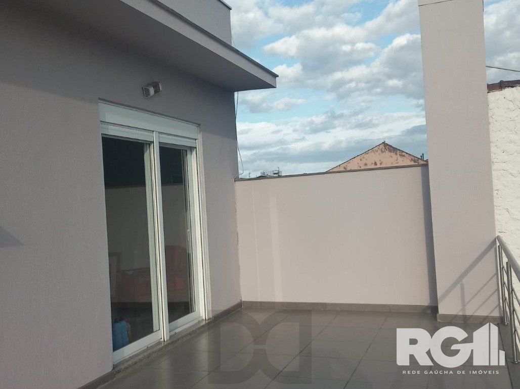 Casa à Venda com 3 Dormitórios, Suíte com Closet e Garagem para 10 Carros — foto 16