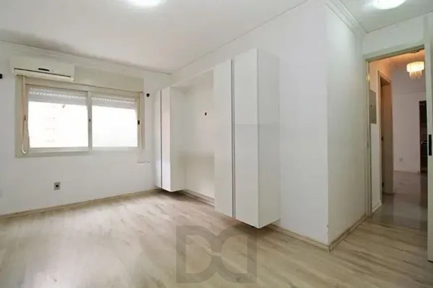 Apartamento com 2 dormitórios, suíte, churrasqueira e vaga de garagem. — foto 15