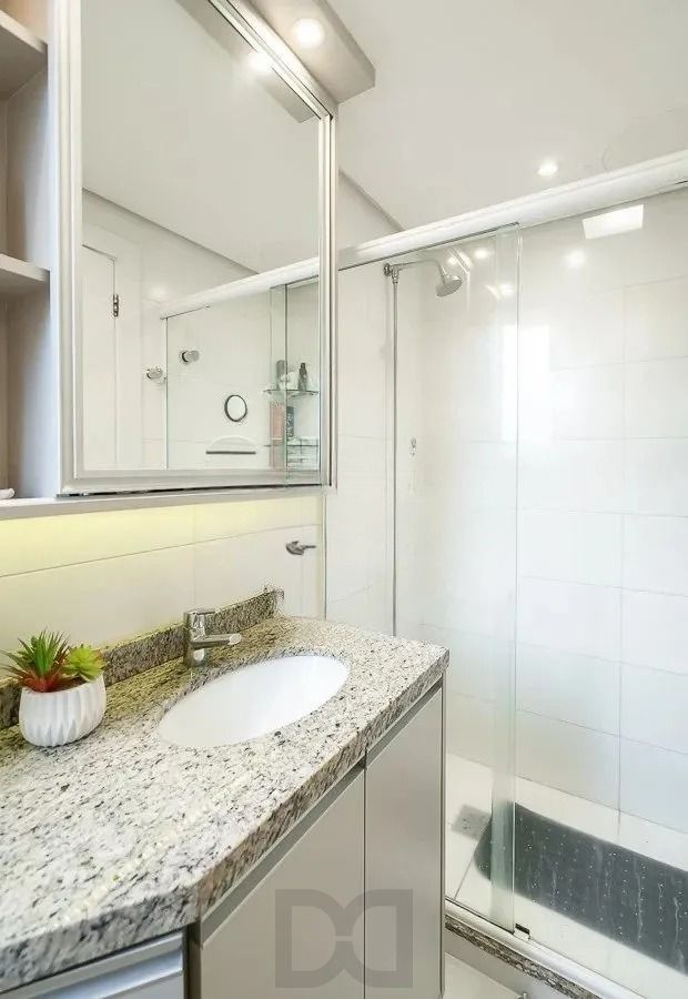 Apartamento Garden 3 dorm, semimobliado com Pátio no Bairro Santana — foto 20