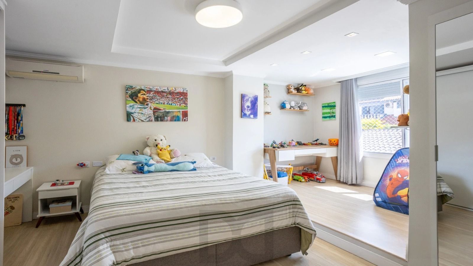 Casa 4 dormitórios com espaço gourmet patio com Piscina no Jardim Lindoia — foto 24