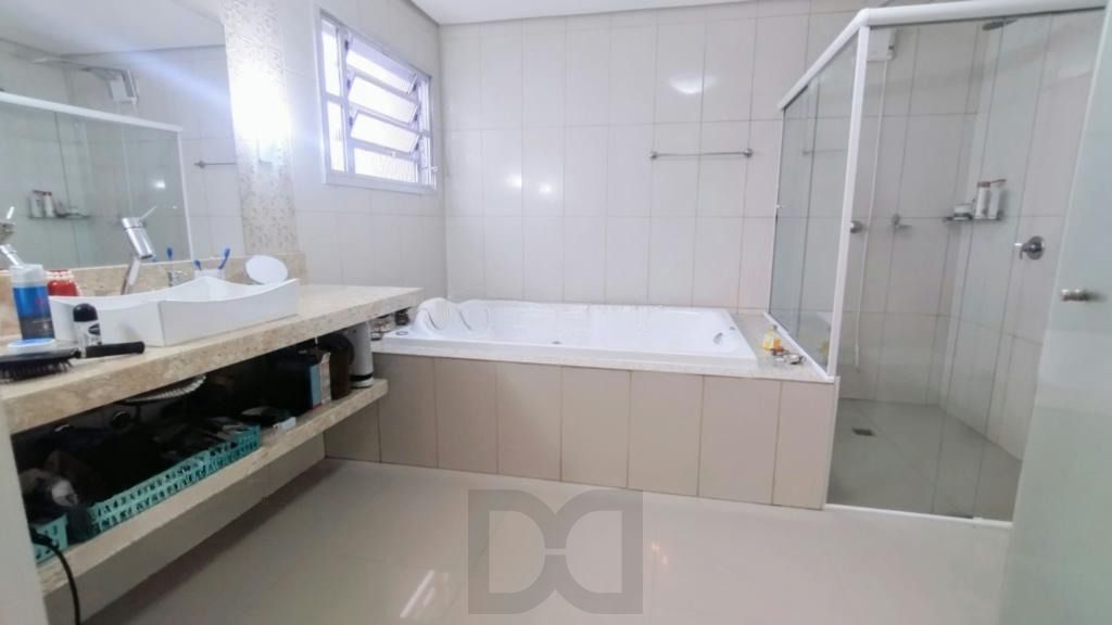 Casa reformada com 3 suítes patio e piscina no bairro Cristo Redentor — foto 13