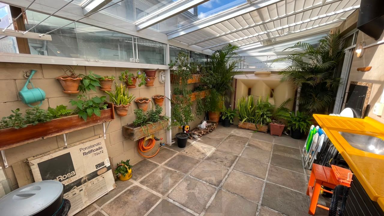 Casa 4 dorms com energia solar em condomínio — foto 8