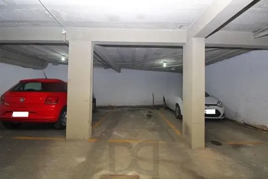 Apartamento com 2 dormitórios, suíte, churrasqueira e vaga de garagem. — foto 25