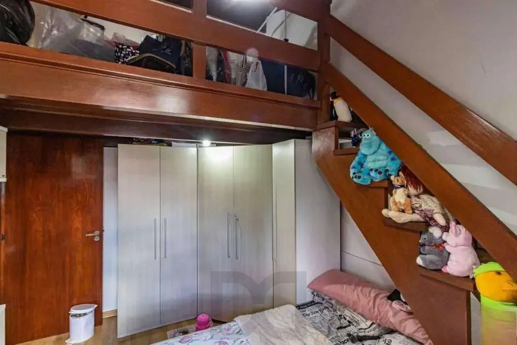 Casa com 4 dormitórios, suíte, piscina e 4 vagas. — foto 11