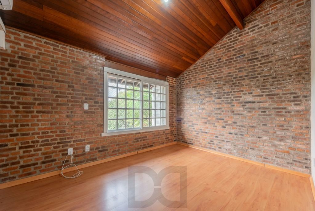 Casa com 4 dormitórios, suíte, churrasqueira e 4 vagas — foto 12