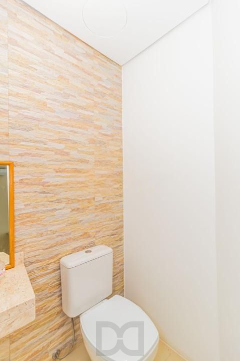 Casa com 3 dormitórios, suíte, lavabo e amplo pátio. — foto 29
