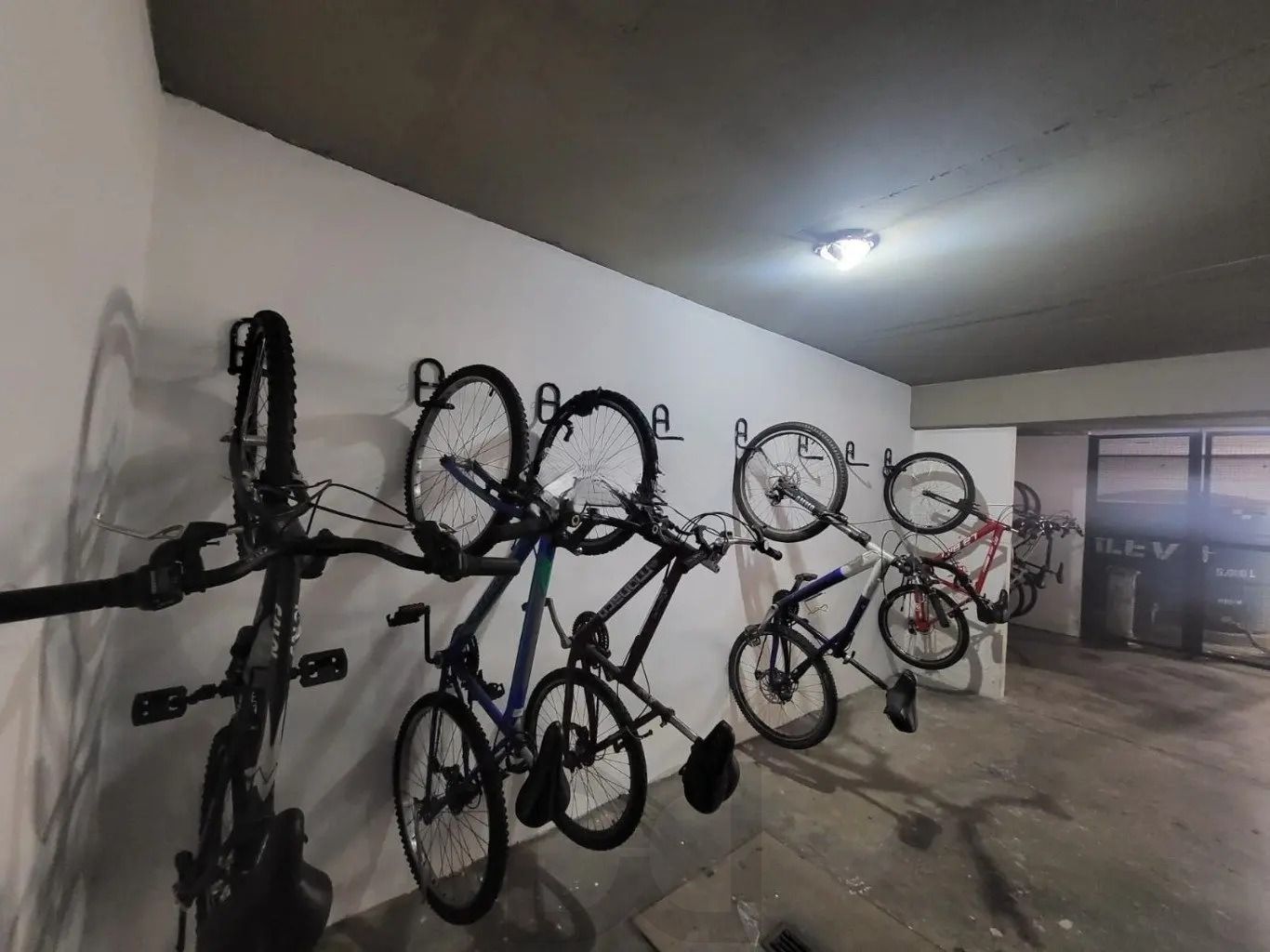 Apartamento com 1 quarto e 53m² à venda em Menino Deus, Porto Alegre. — foto 19