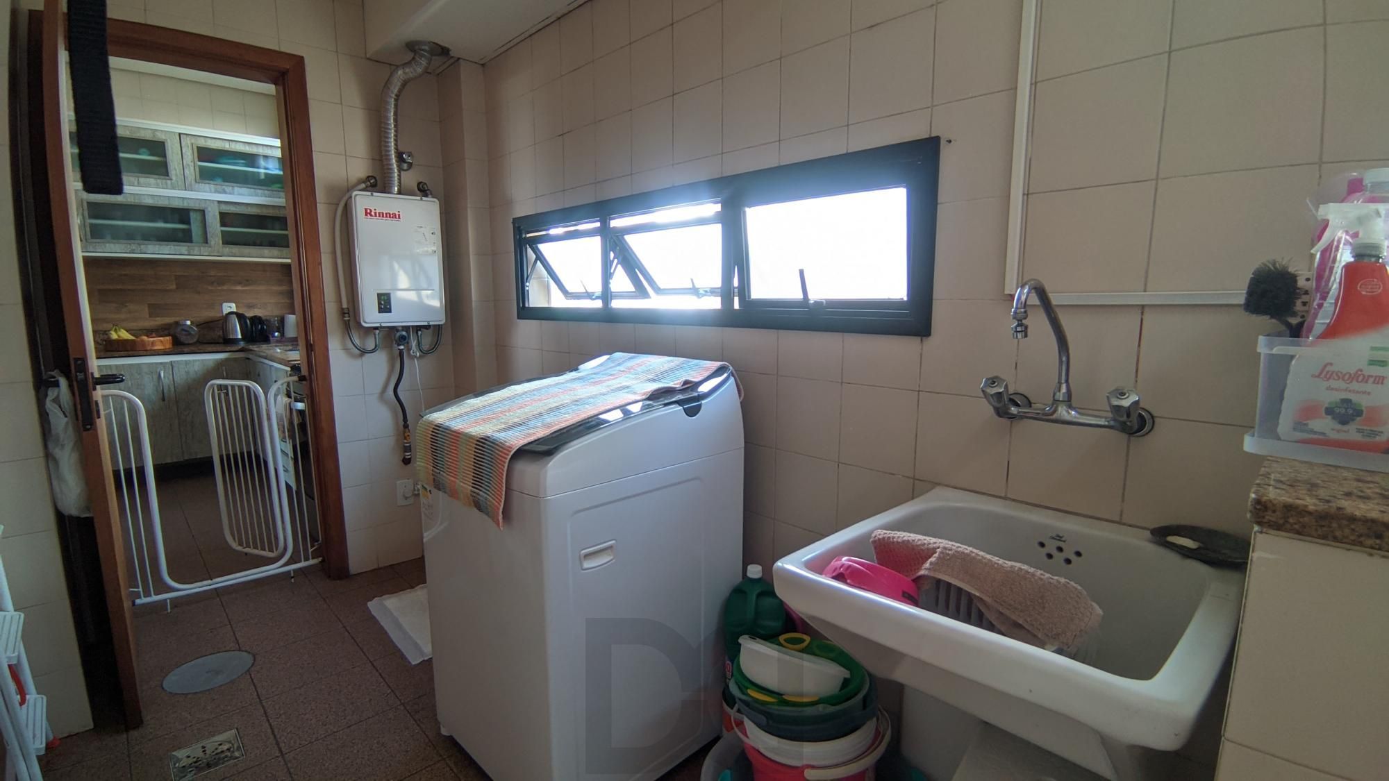 Cobertura com piscina 3 dorm, 2 vagas individuas, no bairro Petrópolis — foto 12
