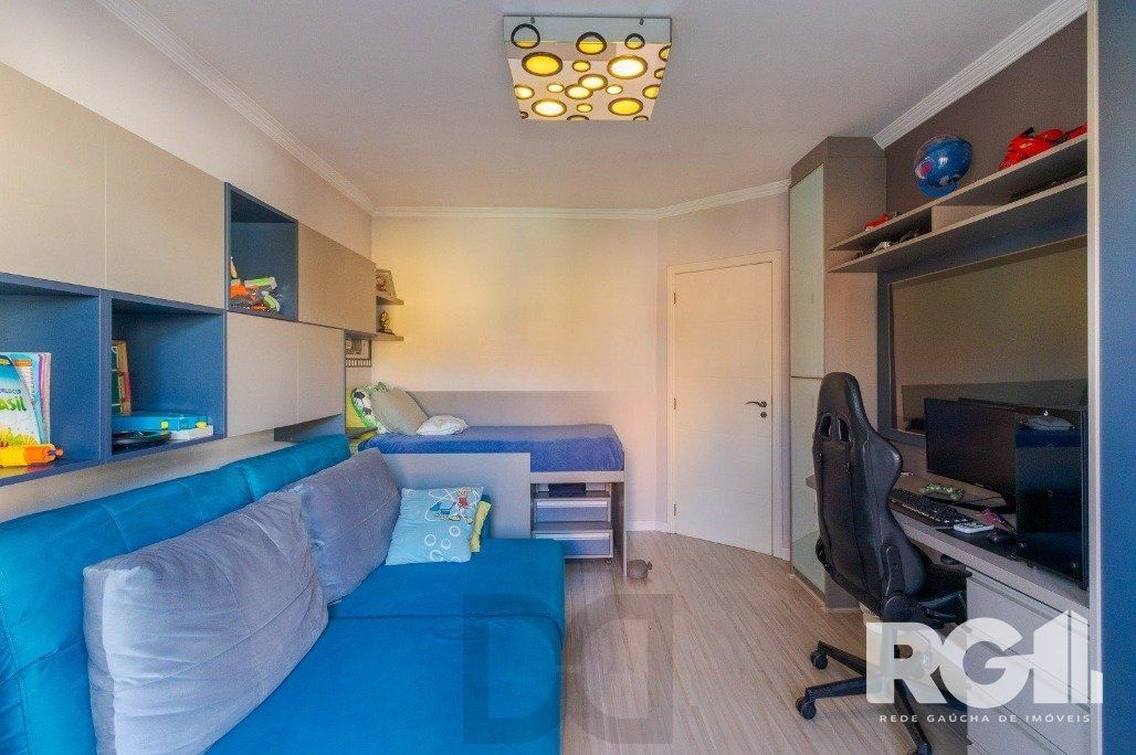 Casa em Condomínio com 3 Suítes, Espaço Gourmet e 5 Vagas de Garagem — foto 23