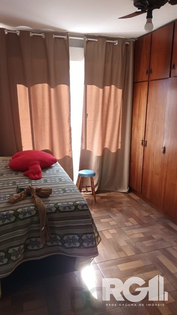 Apartamento com sacada 2 dorm na Avenida Engenheiro Francisco Rodolfo Simch - Sarandi — foto 9