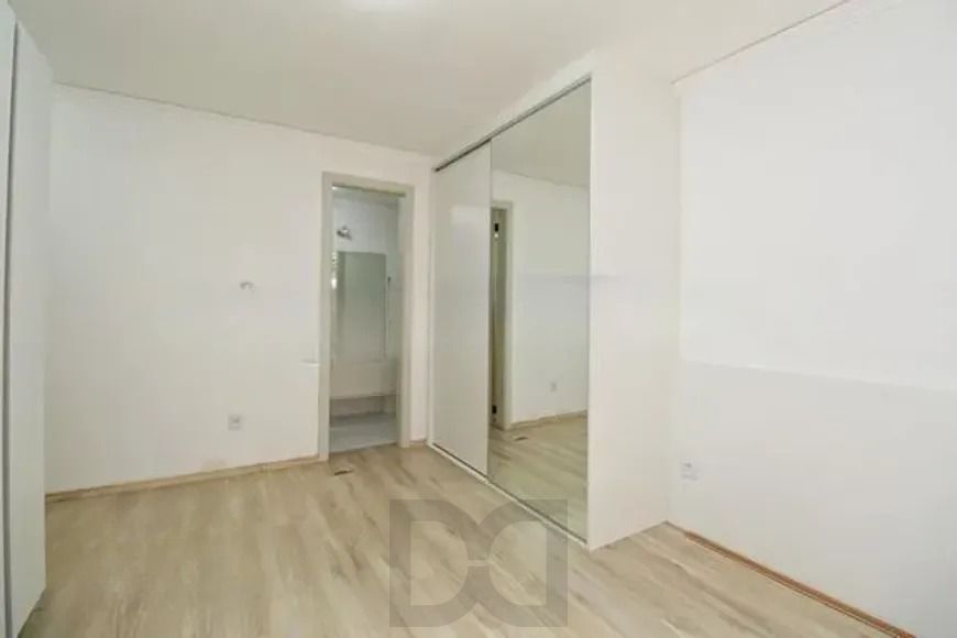 Apartamento com 2 dormitórios, suíte, churrasqueira e vaga de garagem. — foto 7