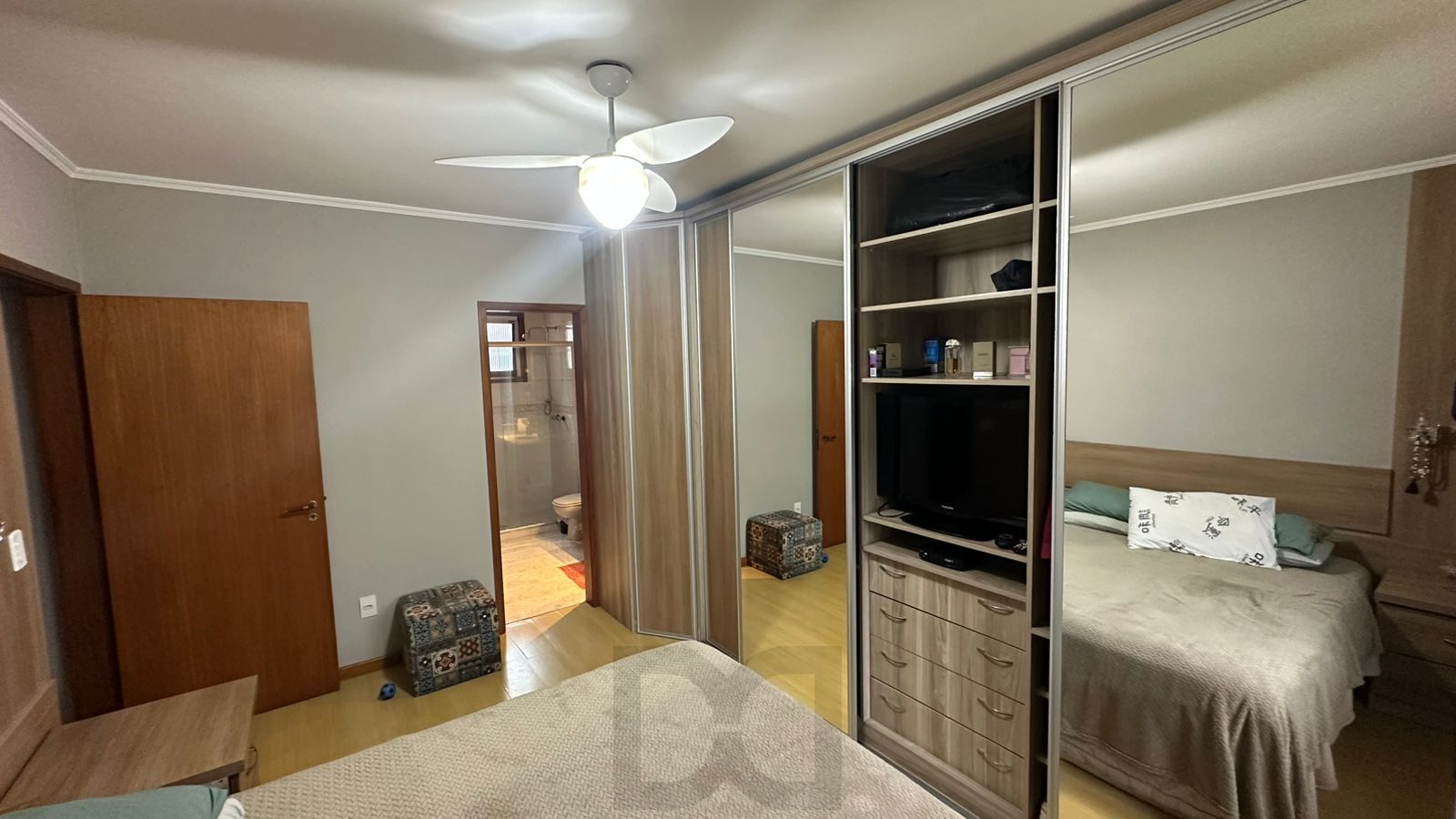 Apartamento 3 dormitórios com suíte e sacada no Jardim Lindóia — foto 12