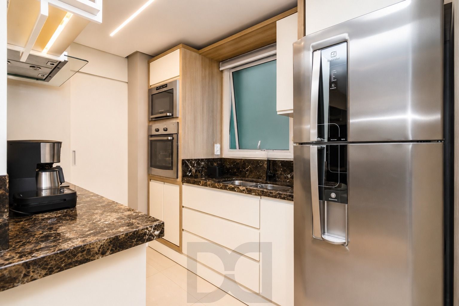 Apartamento alto com 4 vagas no Passo da Areia — foto 8