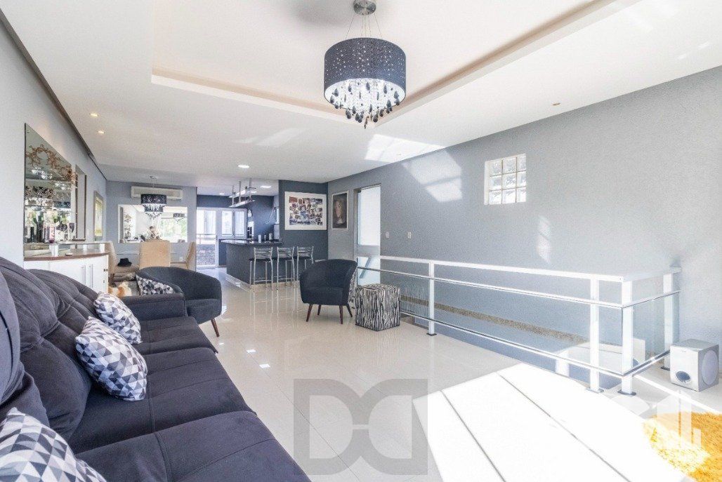 Casa térrea com 3 dormitórios, suíte e espaço gourmet. — foto 2