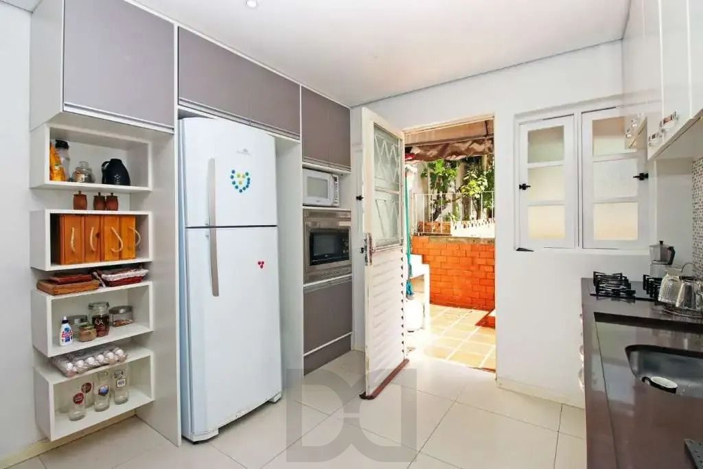 Sobrado com suíte, piscina e espaço gourmet no Jardim Sabará — foto 13