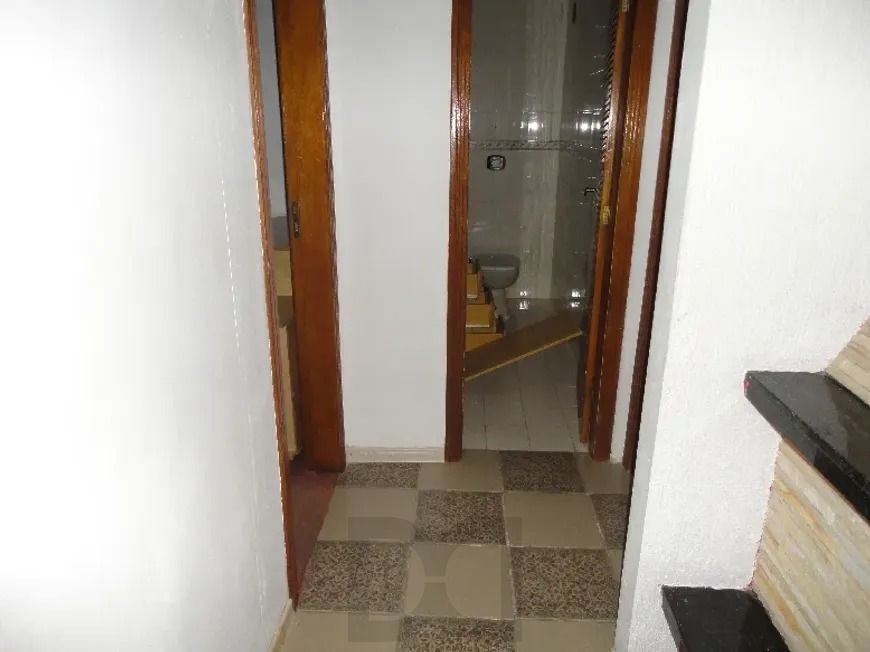 Casa com três dormitórios, suíte, piscina e 3 vagas. — foto 14