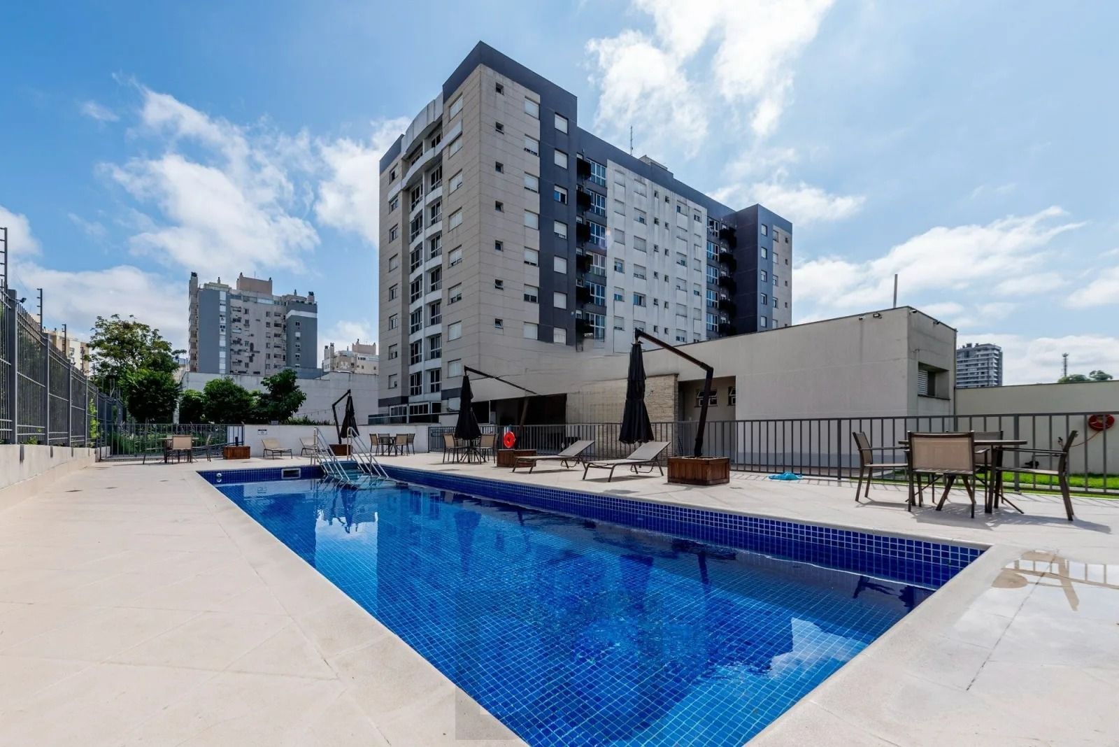 Apartamento Garden Semimobiliado 3 Dormitórios Próximo ao Iguatemi — foto 31
