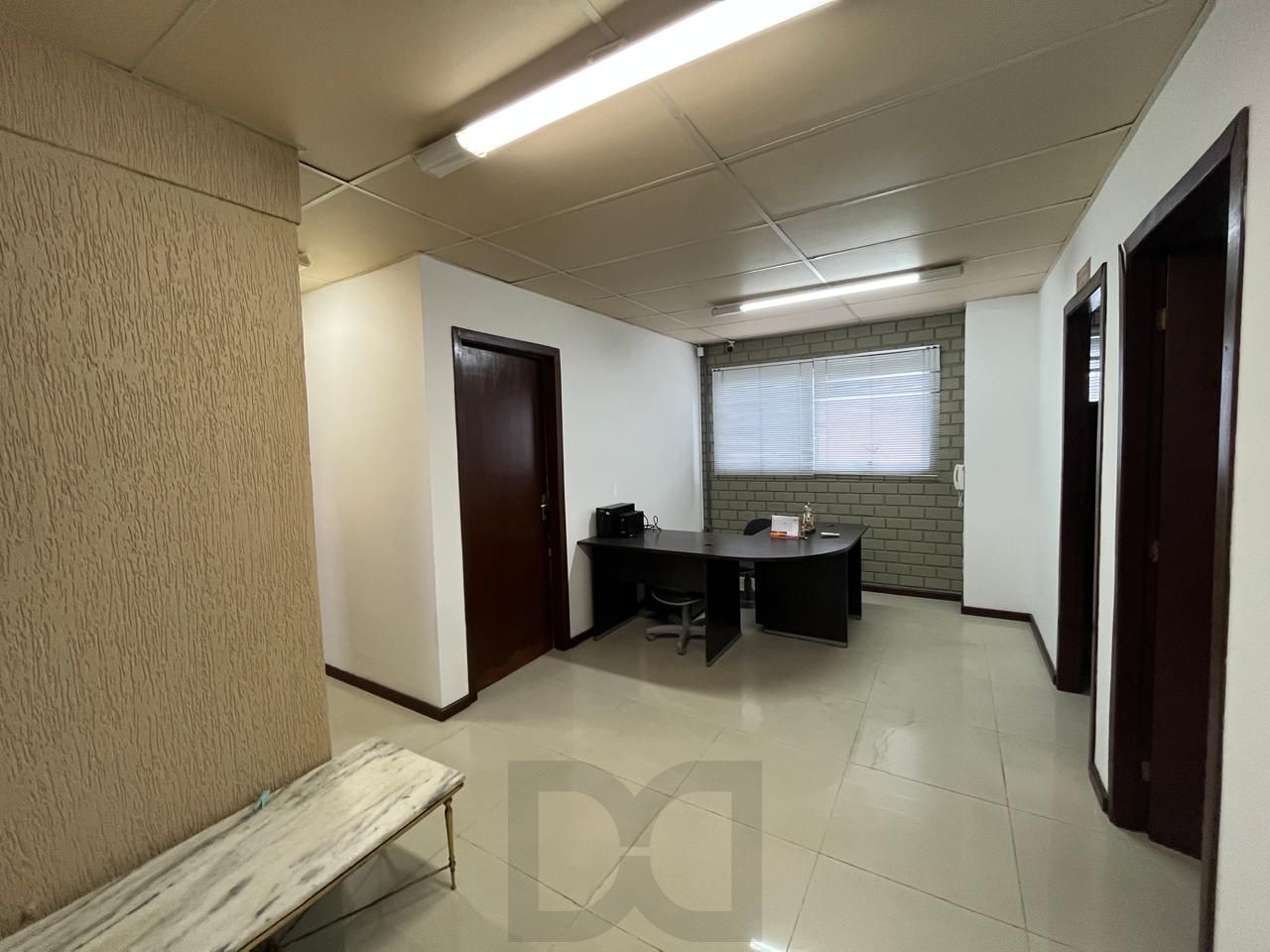 Prédio Comercial à venda com 5 salas, 400m², 6 vagas, Rua Laudelino Freire no bairro Sarandi em Porto Alegre — foto 5