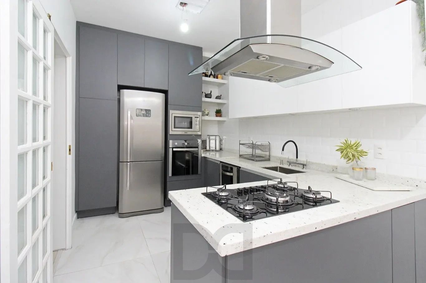 Casa térrea com edícula e salão de festas próximo ao Iguatemi — foto 8