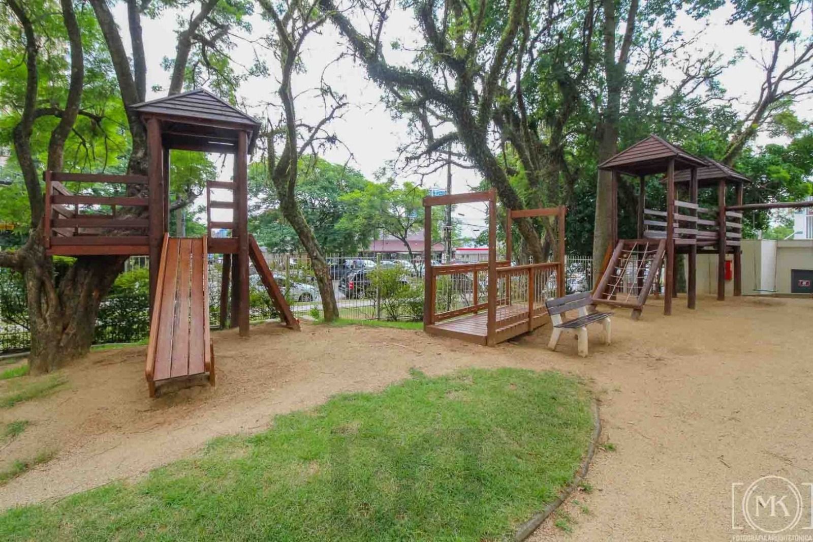 Apartamento Semimobiliado com 3 Dormitórios e Suíte — foto 22
