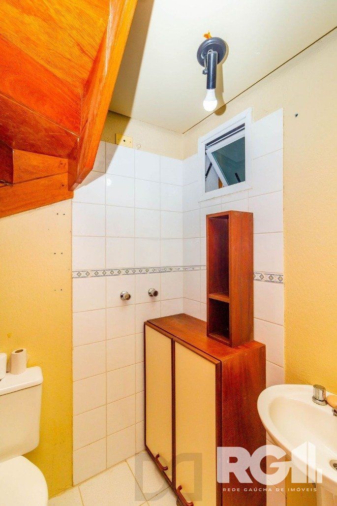 Casa em condomínio com 3 dormitórios, suíte, espaço gourmet. — foto 5