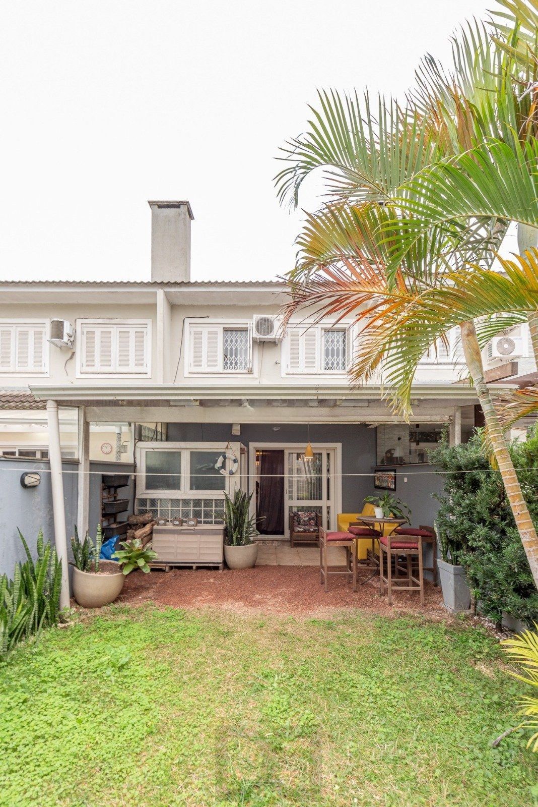 Casa com 3 dormitórios, suíte, pátio com spa, 3 vagas, Rua do Pampa - Ecoville — foto 4