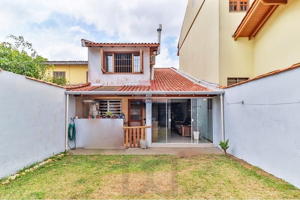 Casa com 2 dormitórios, lavabo, espaço gourmet e 2 vagas. — foto 2