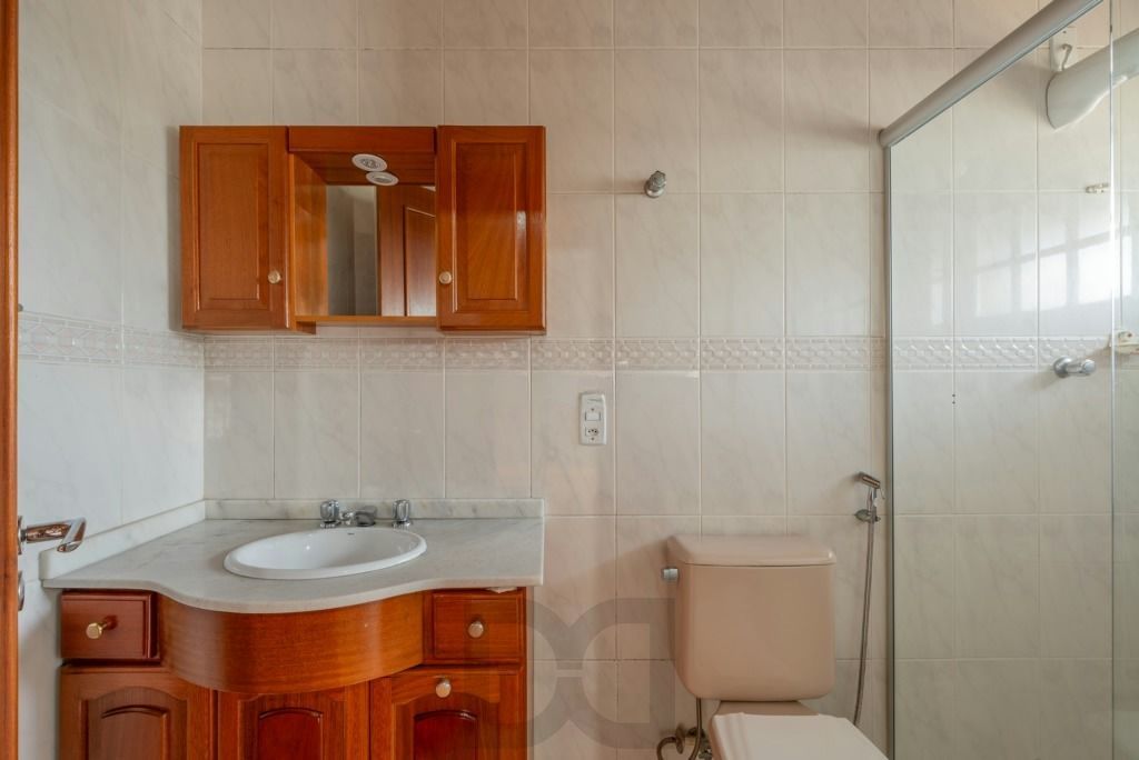 Casa com 4 dormitórios, suíte, churrasqueira e 4 vagas — foto 14