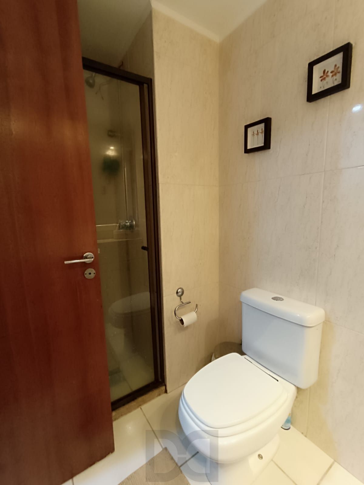 Apartamento semimobiliado com 67,37 m² de área privativa com 3 dormitórios — foto 18