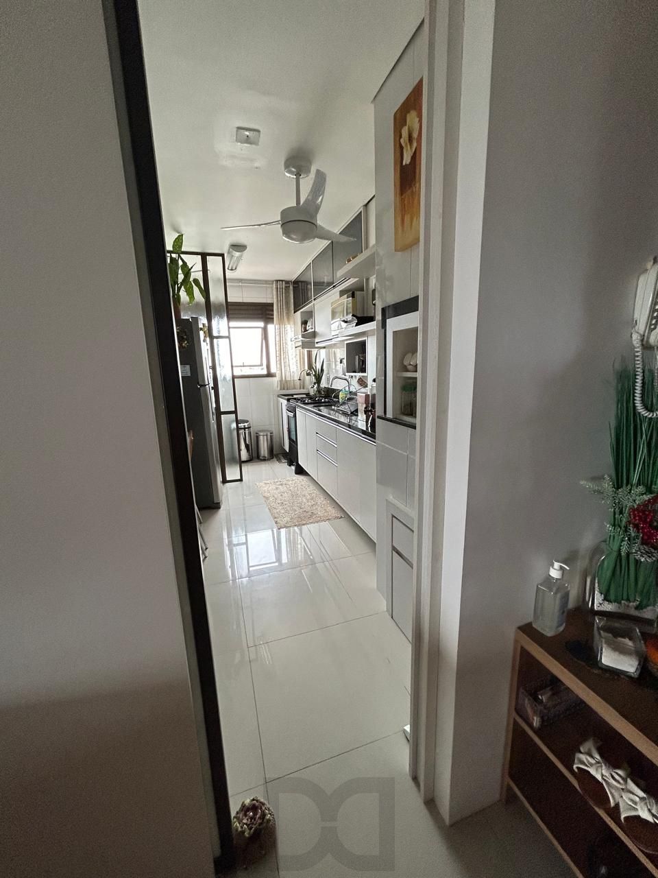 Apartamento com Suíte, Lareira e 2 Vagas na Zona Norte — foto 4