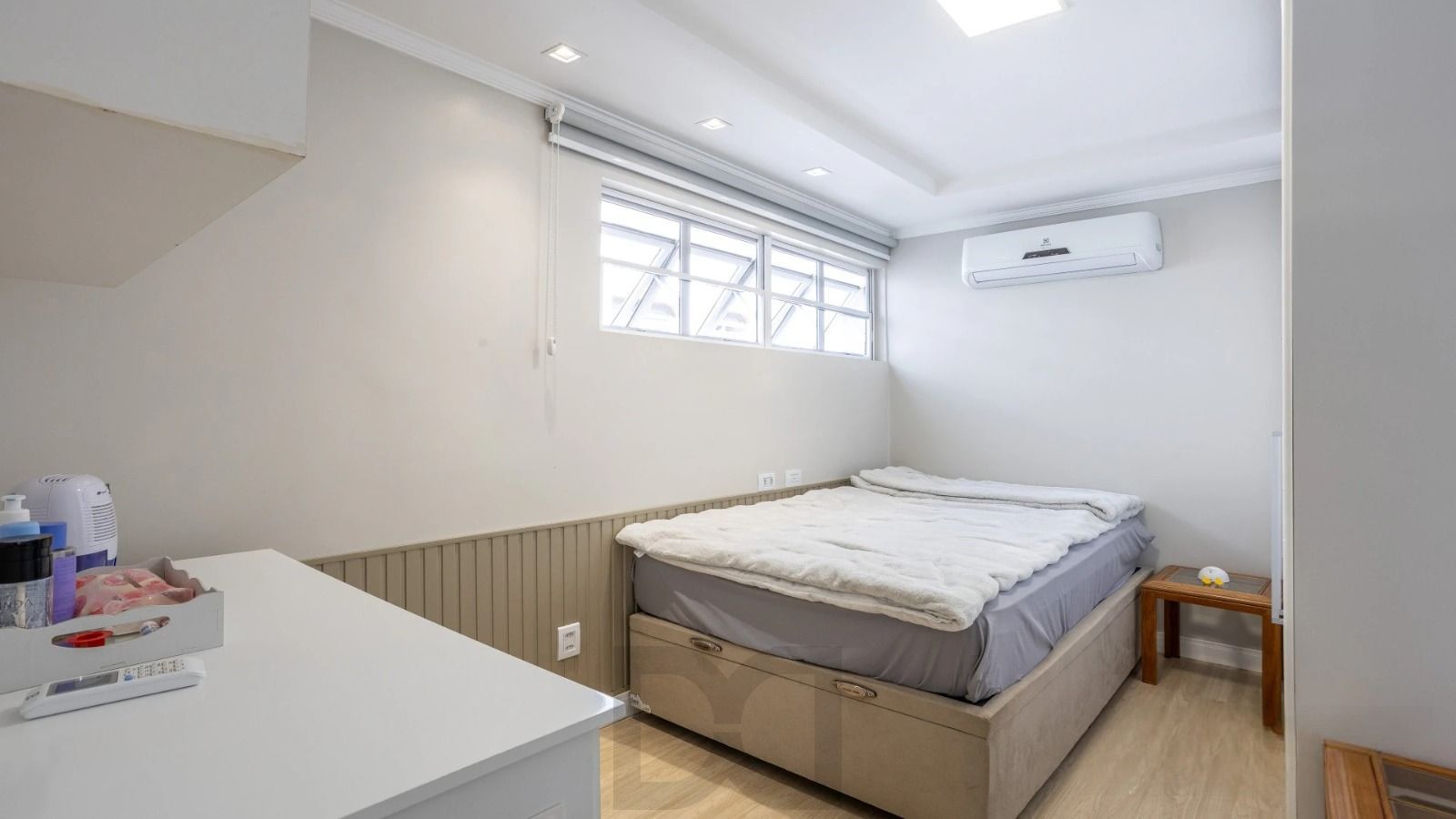 Casa 4 dormitórios com espaço gourmet patio com Piscina no Jardim Lindoia — foto 28
