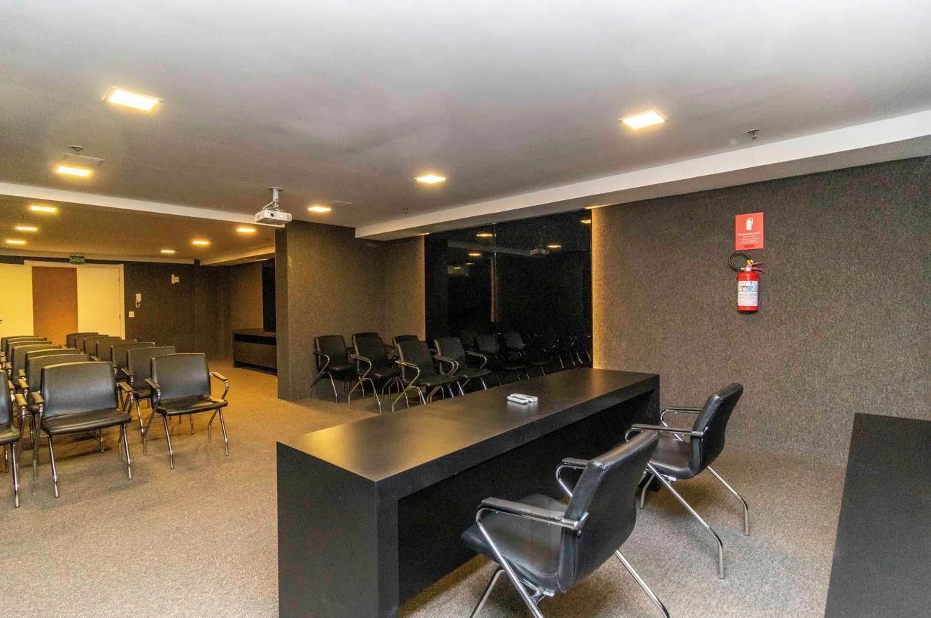 Sala Comercial Mobiliada em Andar Alto no Condomínio Icon — foto 11