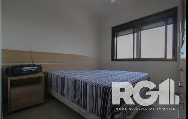 Apartamento Mobiliado com 3 Quartos, Suíte e 2 Vagas no Sarandi — foto 7