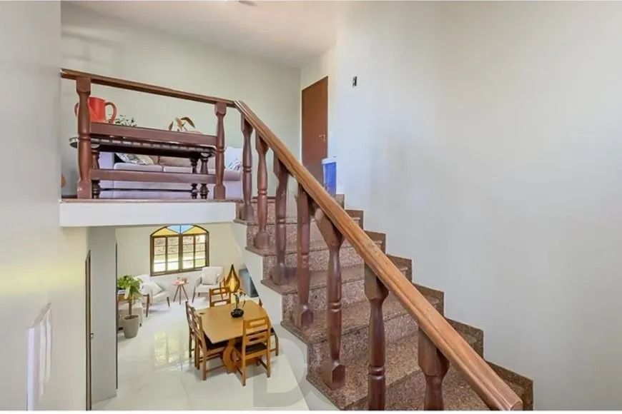 Casa térrea com 4 dormitórios, suíte e 2 vagas. — foto 1