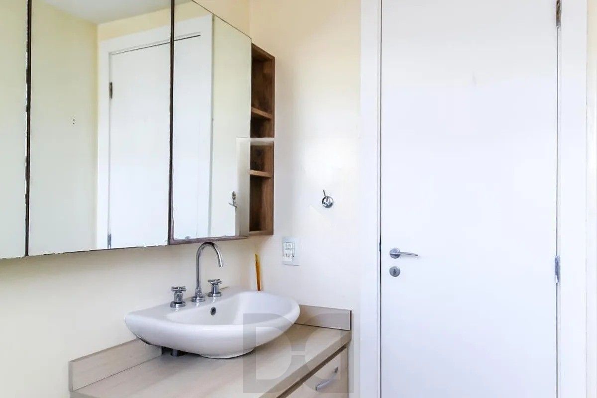 Apartamento semimobiliado com lazer completo no Alto Petrópolis — foto 6