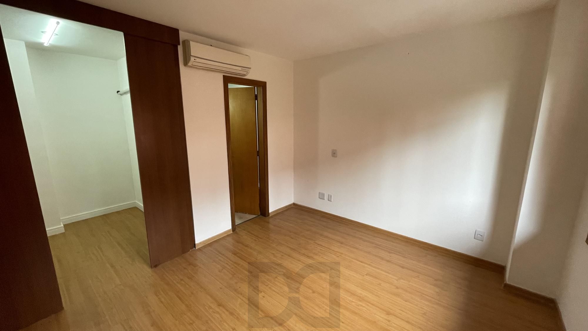 Casa em condomínio com 3 dormitórios, suíte, lavabo e 2 vagas. — foto 12