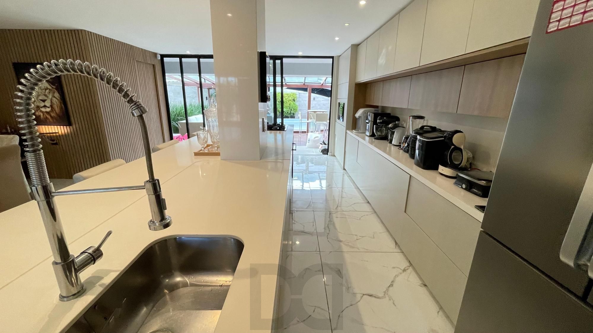 Casa com Piscina Aquecida e Energia Solar — foto 6
