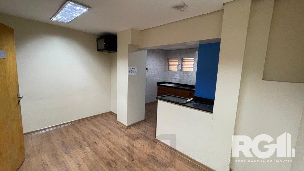 Prédio Comercial Imponente com 1.200m² na Zona Norte de Porto Alegre — foto 32