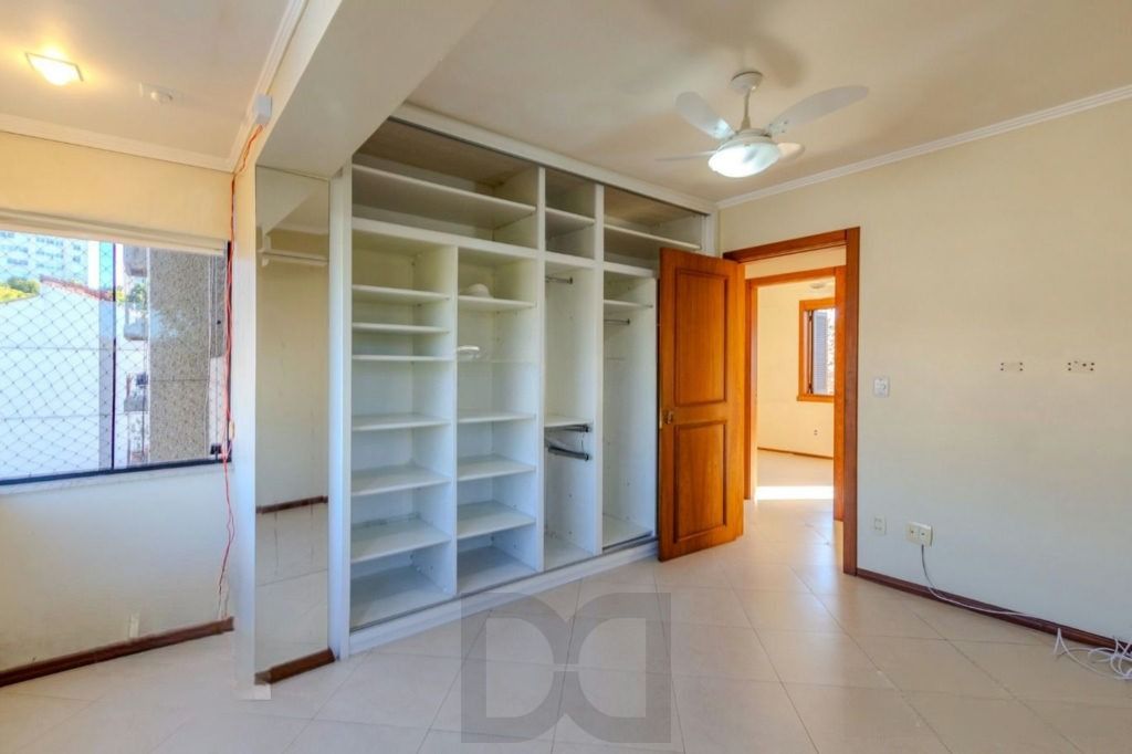 Apartamento com Lareira e Churrasqueira Próximo à Sogipa — foto 14