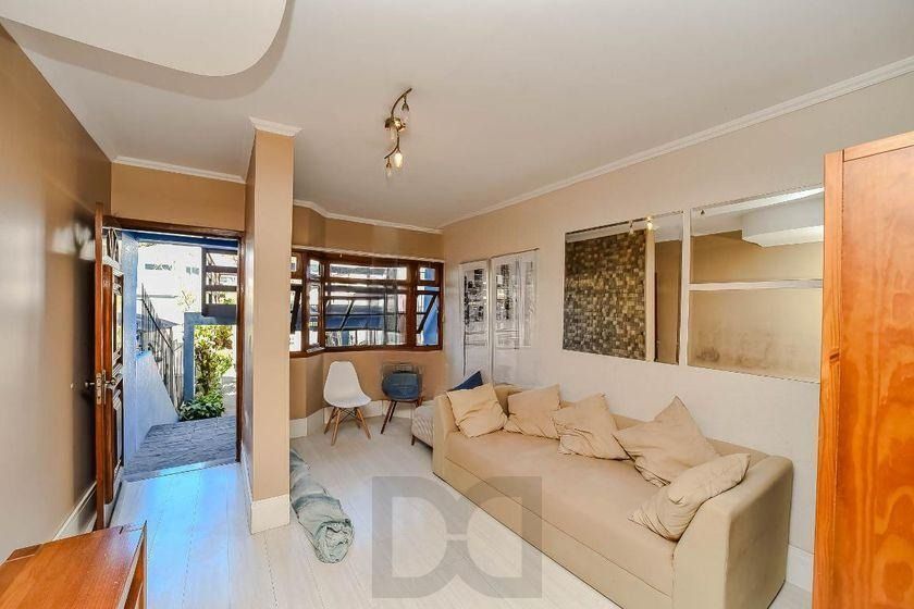 Casa com 3 dormitórios, suíte e churrasqueira. — foto 1