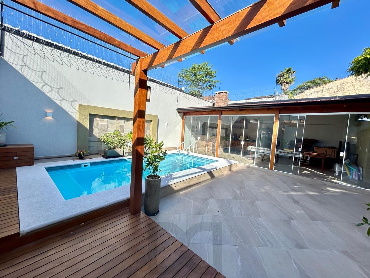 Casa 8 dormitórios, 5 banheiros e 6 vagas no Bairro São João Porto Alegre — foto 63