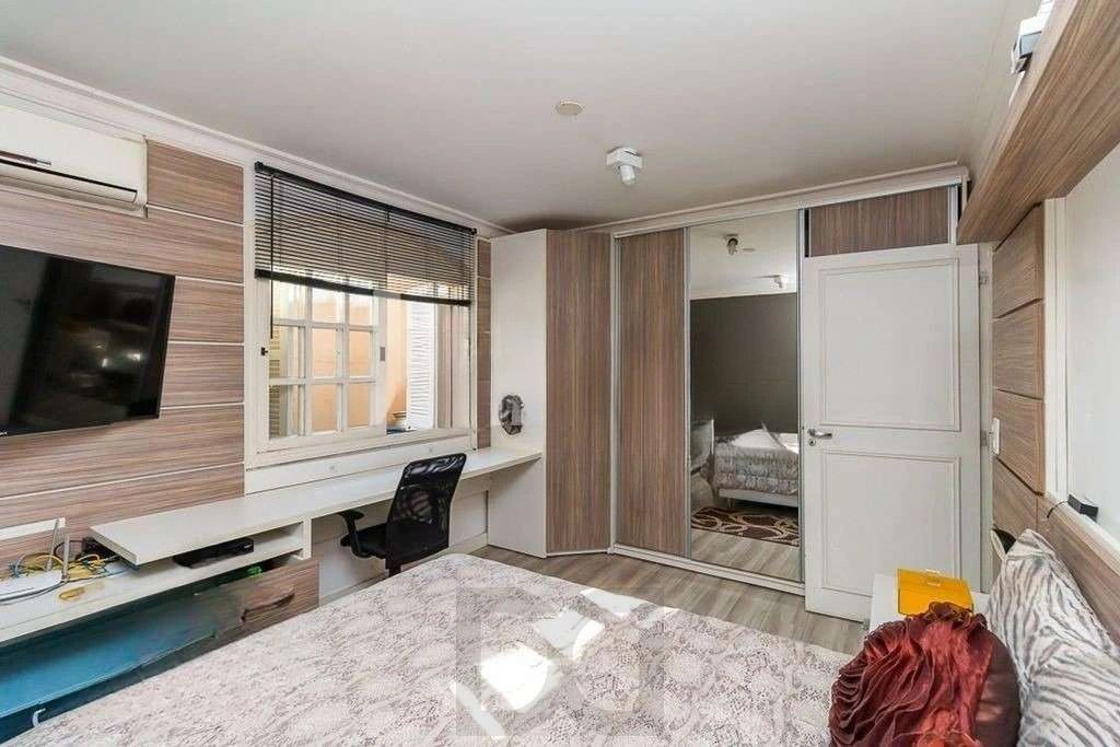 Belíssima casa com piscina, 5 dormitórios e 5 vagas no Jardim Lindóia — foto 27