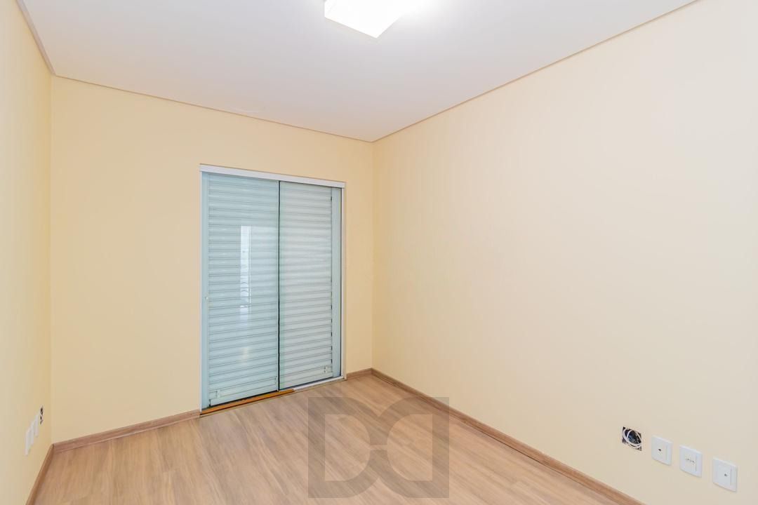 Casa com 3 dormitórios, suíte, lavabo e amplo pátio. — foto 17