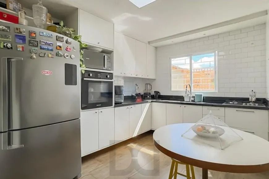 Casa térrea com 4 dormitórios, suíte e 2 vagas. — foto 16