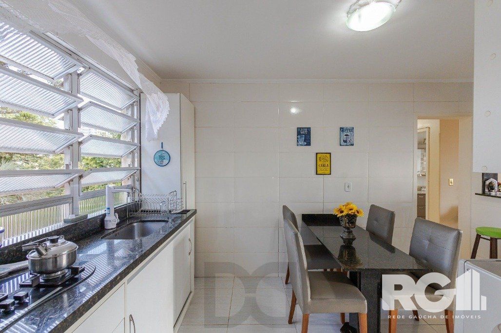 Cobertura desocupada com 3 Quartos e Área Gourmet em Porto Alegre — foto 21