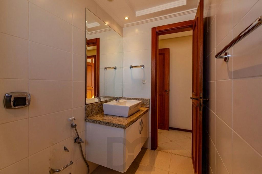 Apartamento com Lareira e Churrasqueira Próximo à Sogipa — foto 23