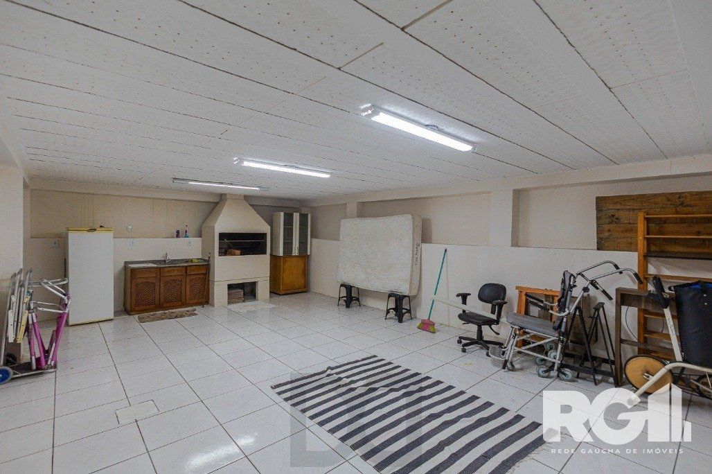 Cobertura desocupada com 3 Quartos e Área Gourmet em Porto Alegre — foto 37