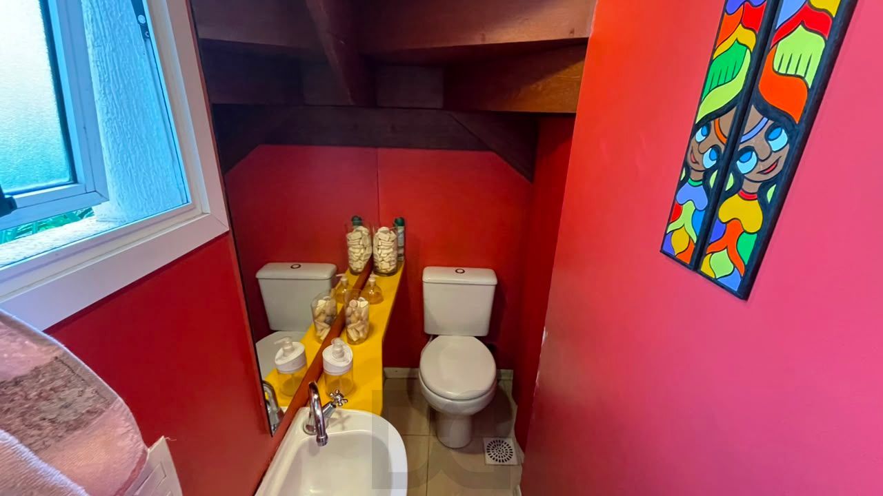 Casa 4 dorms com energia solar em condomínio — foto 10